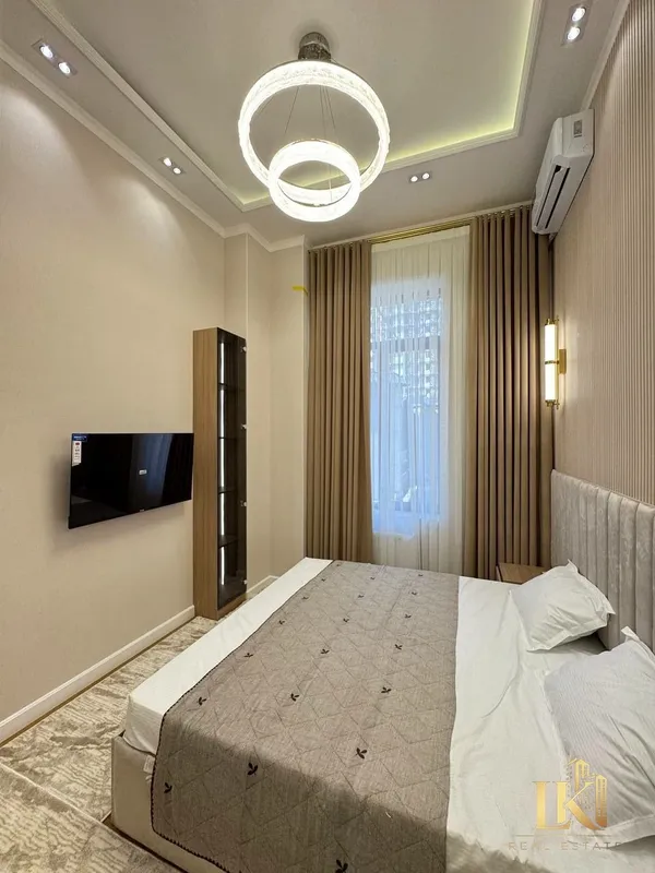 Продаётся 5-комнатная квартира в ЖК Vegas Tower 3
