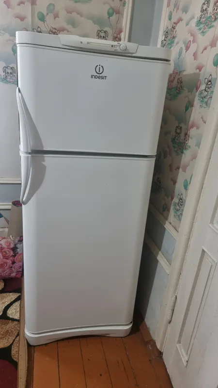 indesit  холодильник