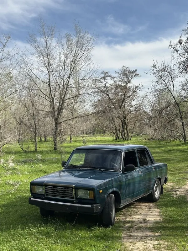 Lada 2107 yaxshi xolatda
