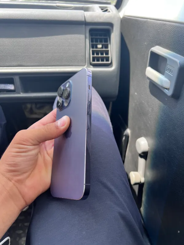 Ayfon 14pro max kar dak bor yom 77 pamit128gb — фото 3