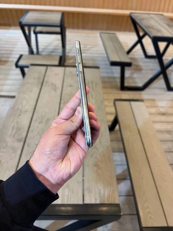 Iphone xs max 4