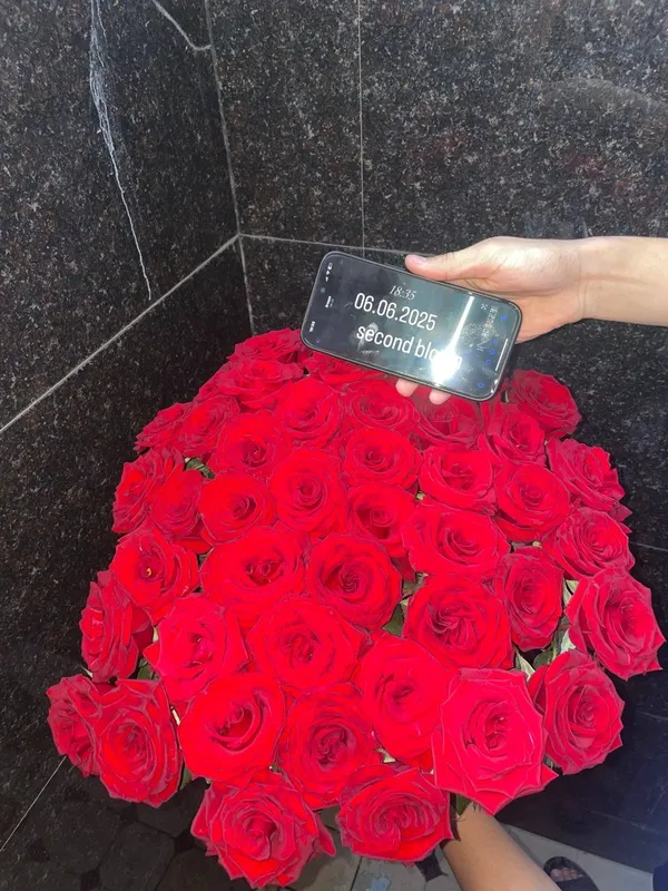 50 штук роз 50 штук роз