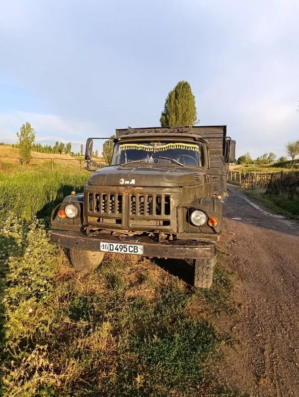 Zil 1980 yil 3100$ Zil 1980 yil 3100$
