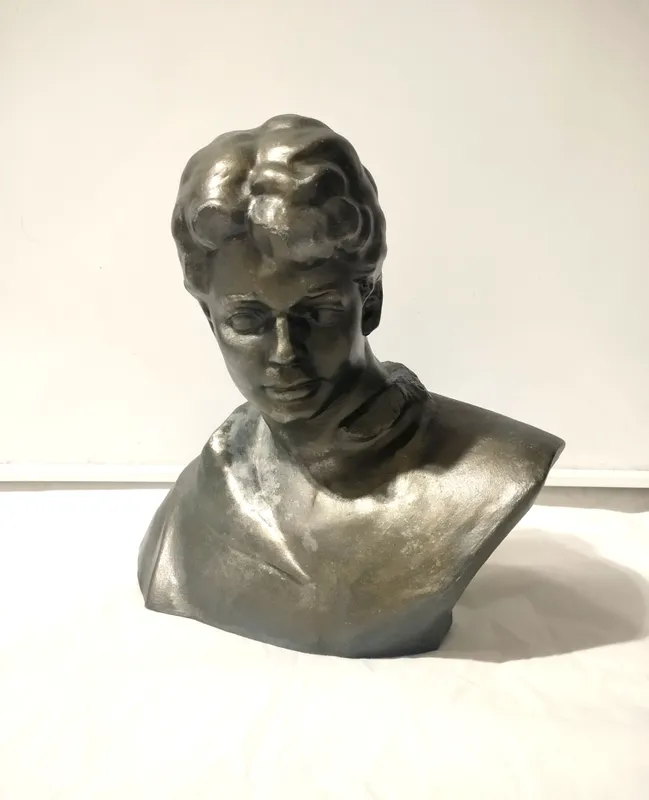 Бюст В И. Ленина 1970-80 гг., С. Есенина 1960 г. 5