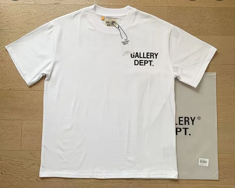 Футболка Gallery Dept
