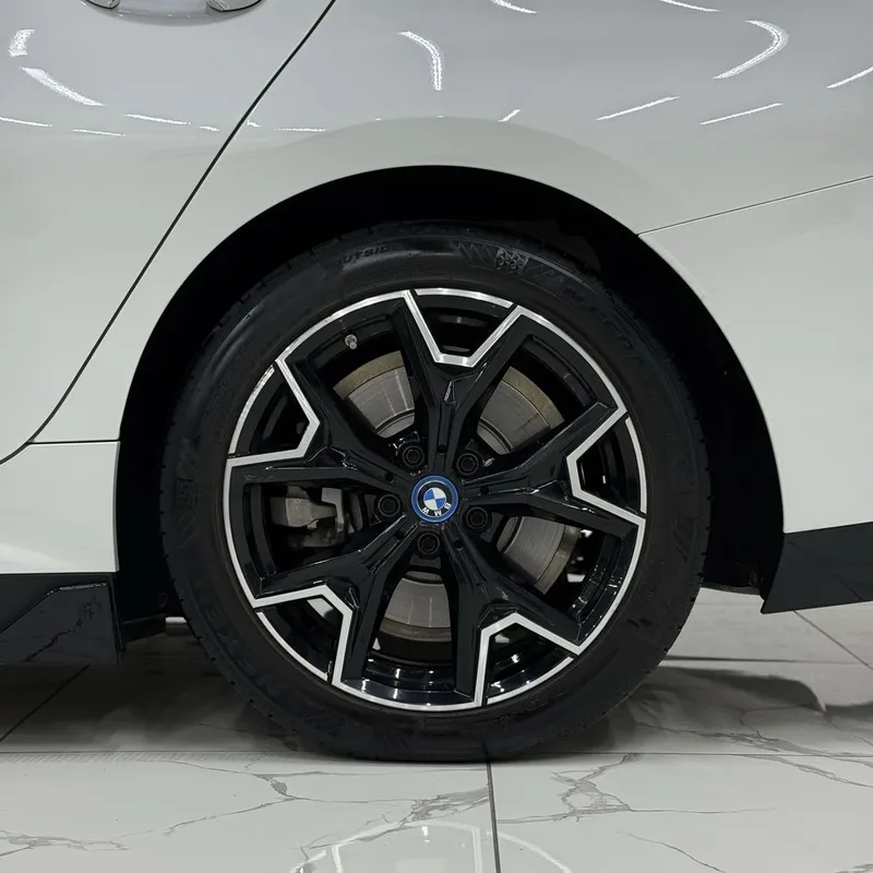 BMW I3 40L polniy tyuning qilingan — фото 5