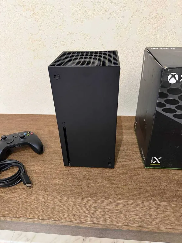Xbox Series X 1TB (Полный комплект) — фото 2