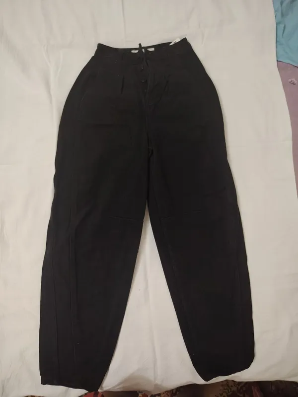 Продам. Джинсы 2 Продам. Джинсы 2