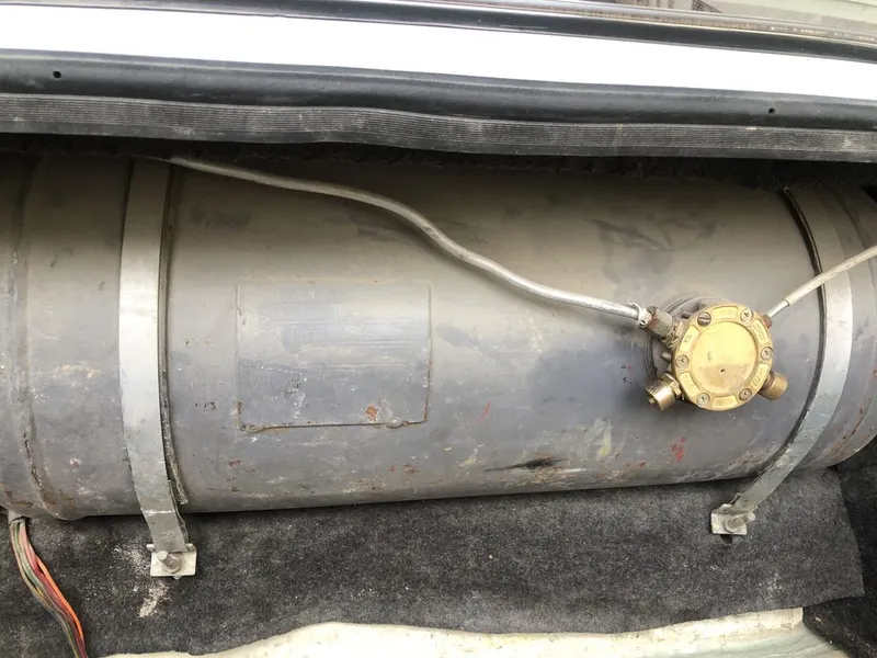 Vaz-21 06 oq rangda xolati alo darajada propan gaz bor — фото 2