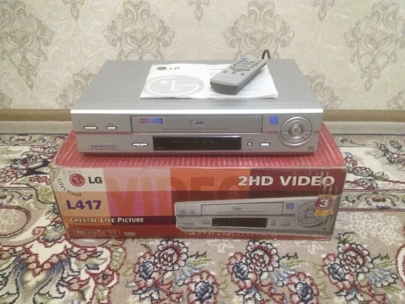 Видео Магнитофон LG 2