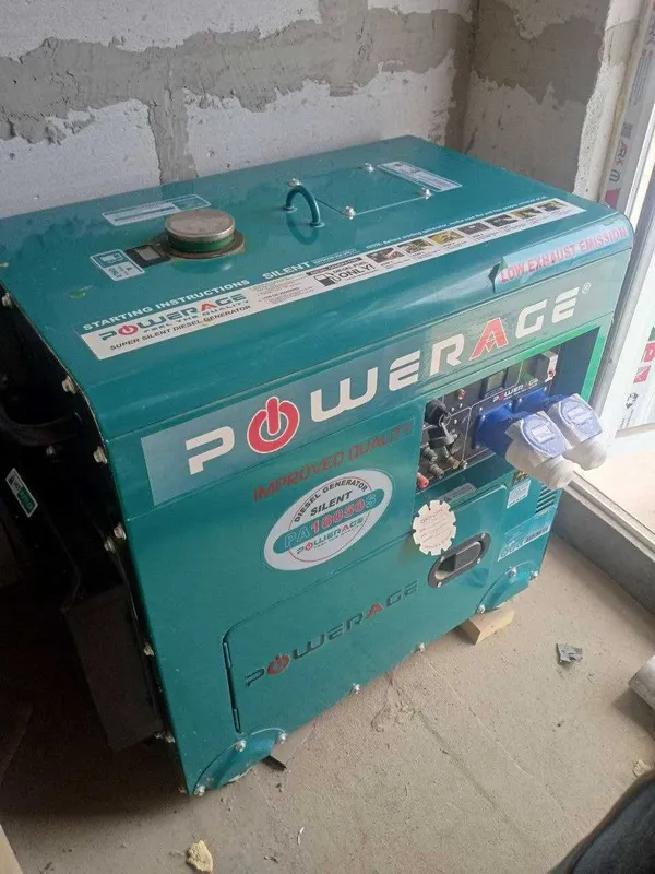 9 Kw lik dvijok sotiladi (disel generator)
