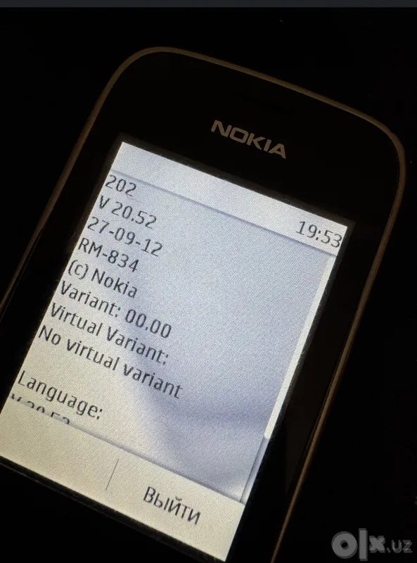 Nokia 202 yaxshi holatda, zavodniki 4 Nokia 202 yaxshi holatda, zavodniki 4