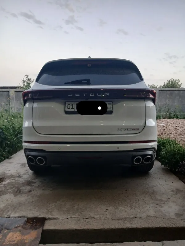 JETOUR x70 dubai 2023 7 JETOUR x70 dubai 2023 7