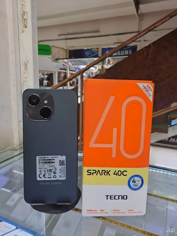 Tecno Spark 40C 4+4/128GB Tecno Spark 40C 4+4/128GB
