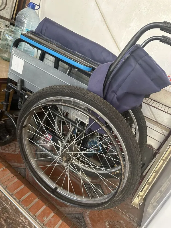 Nogironlar aravachasi sotiladi Nogironlar aravachasi sotiladi