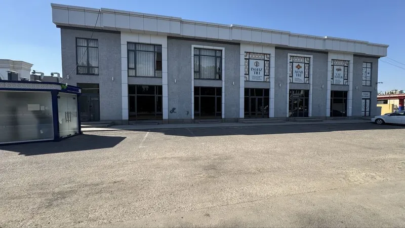 Yoʻl yuzida ijaraga maydon beriladi, 200 m² (Rent Car, Kafe uchun)