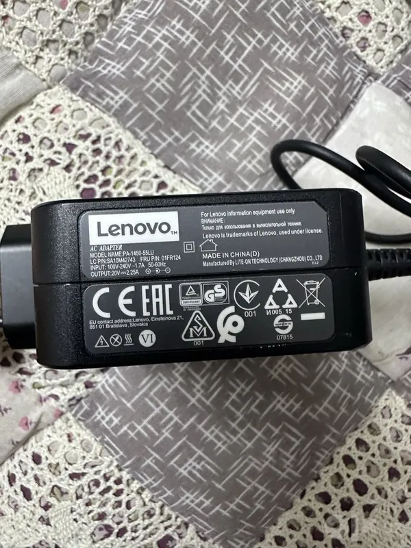 Lenovo noutbuklari uchun quvvat bloki, 45W 3 Lenovo noutbuklari uchun quvvat bloki, 45W 3