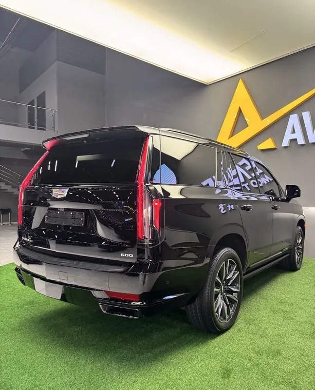 Cadillac Escalade 2023 3 Cadillac Escalade 2023 3