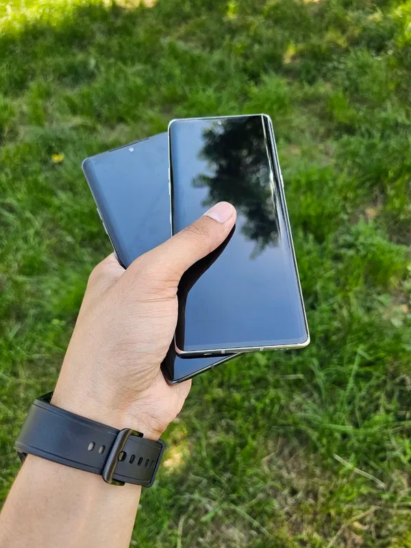 LG Velvet (5G) 2 LG Velvet (5G) 2