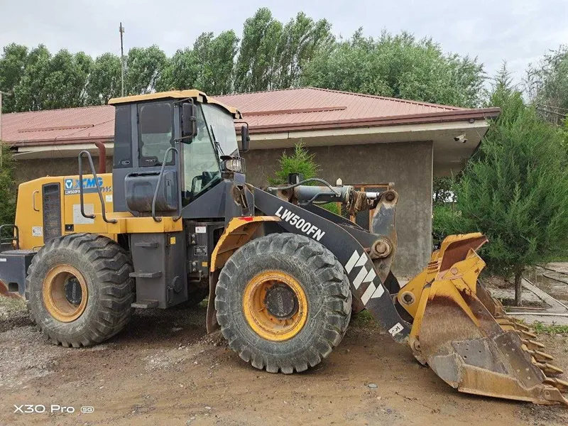 Продам фронтальный погрузчик XCMG LW500FN