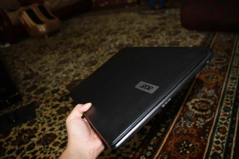 Acer Aspire ES1-512 офис ёки уй учун ноутбук сотилади 2