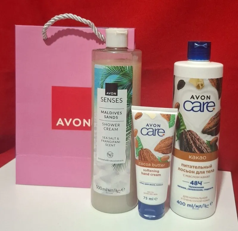 Avon набор из 3 с пакетом
