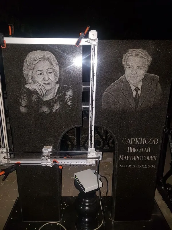 Памятники из черного гранита — фото 1