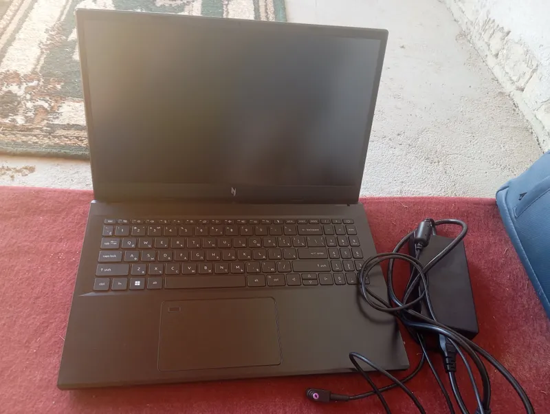 nomi...acer nitro v15... xolati yaxshi