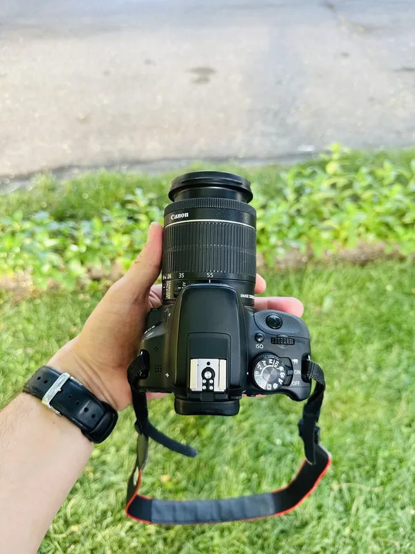 Foto va video uchun Canon EOS 100D, sensorli ekran 5 Foto va video uchun Canon EOS 100D, sensorli ekran 5