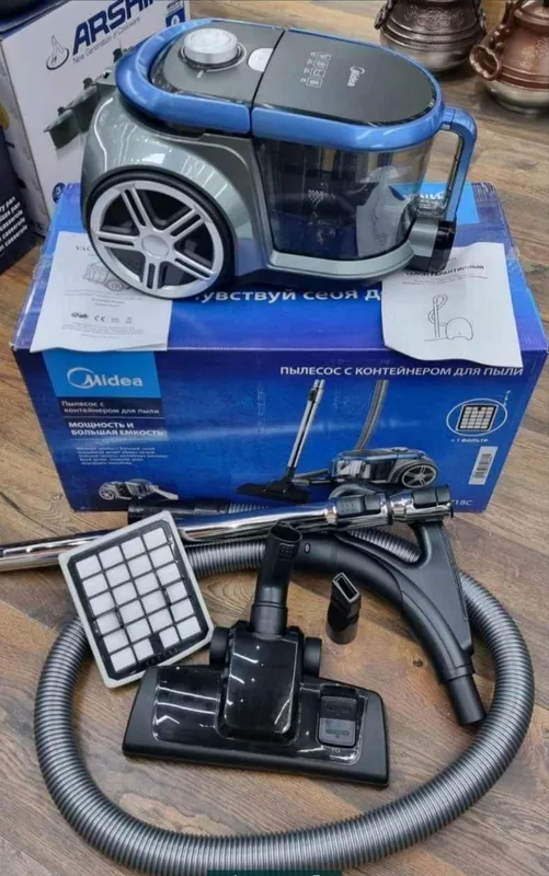 Мощный пылесос MIDEA