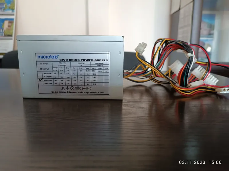 Продам блок питания для компьютера, 2 штуки. Состояние отличное. 2 Продам блок питания для компьютера, 2 штуки. Состояние отличное. 2