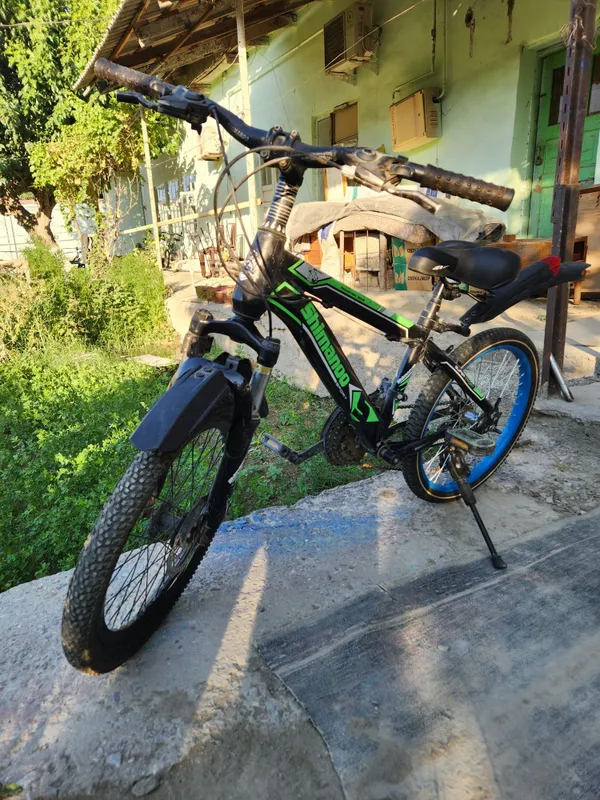 Arzon narxda Velik velosipet kichkina 2 Arzon narxda Velik velosipet kichkina 2