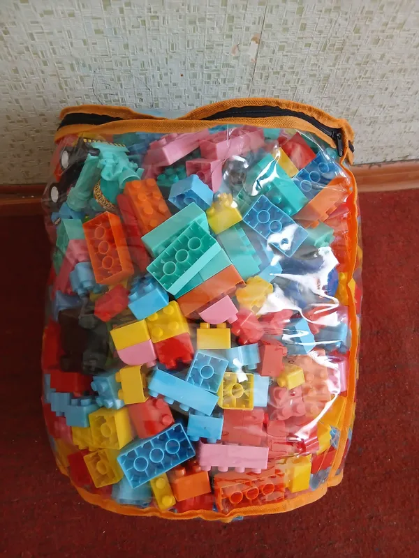 lego 870 talik ichida moshinalari ham bor lego 870 talik ichida moshinalari ham bor