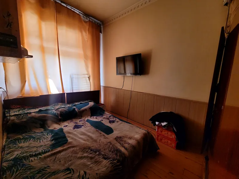 Продаётся своя 3-комнатная в янгибазаре 5 Продаётся своя 3-комнатная в янгибазаре 5