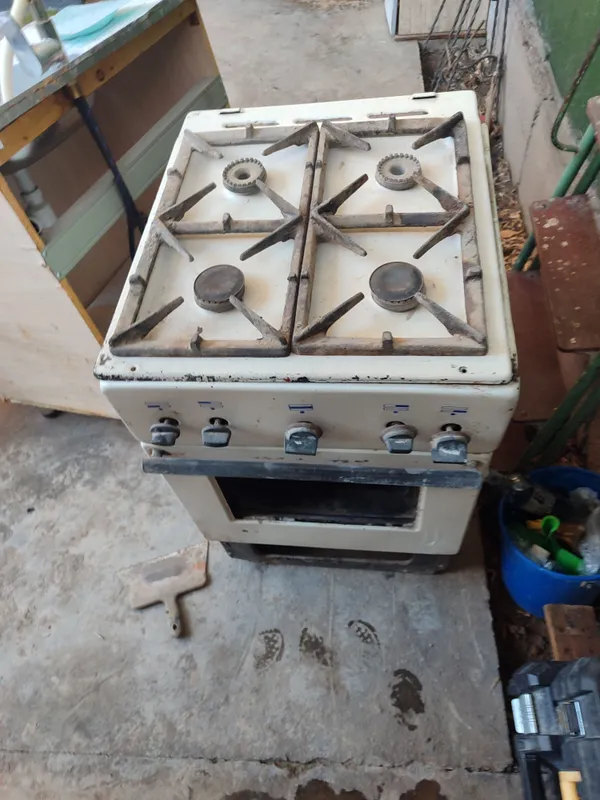 продаю газ плиту — фото 1