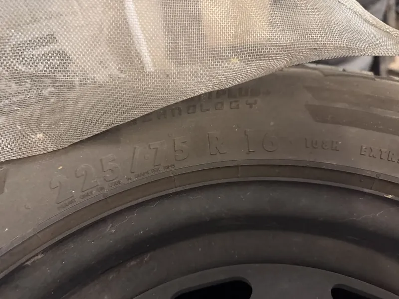 Продам колеса на уаз новые — фото 2