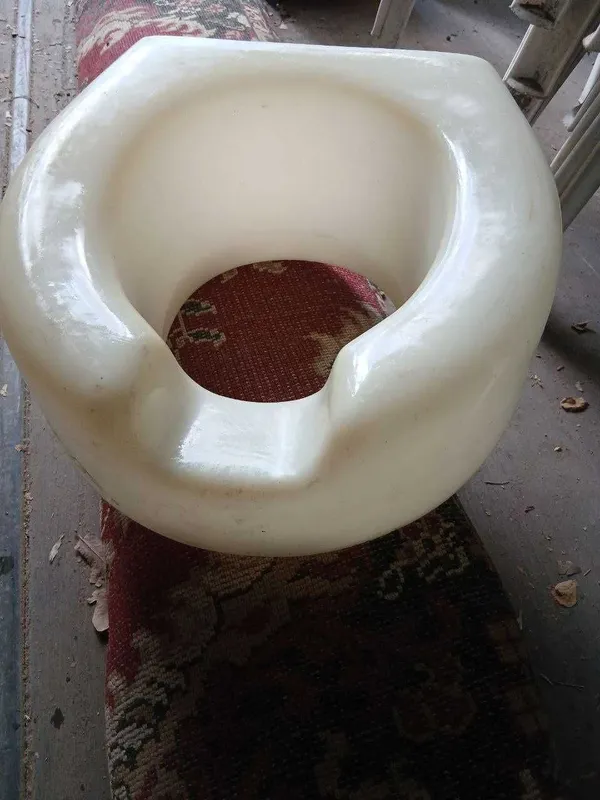Продам сидушку на унитаз