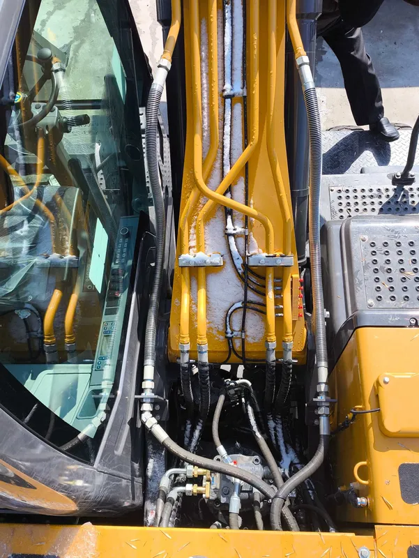 XCMG XE150WD 0,6 куб маневренный колесный экскаватор