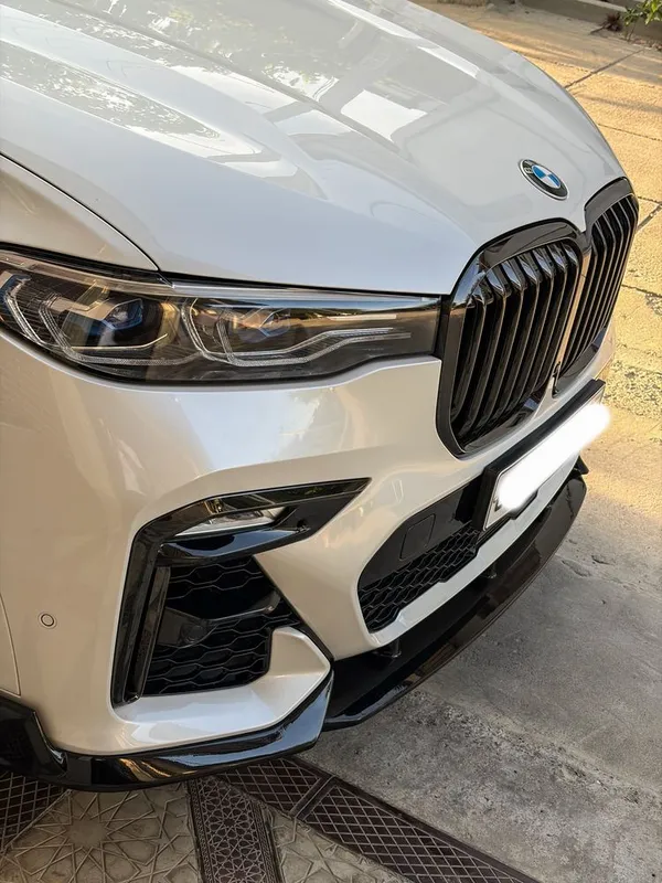 Bmw X7 M50i 4.4 full option 6 Bmw X7 M50i 4.4 full option 6