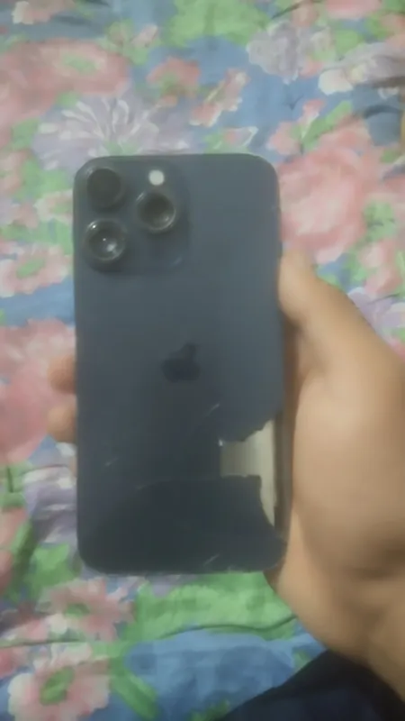 iphone XR 15 korps qoylgan