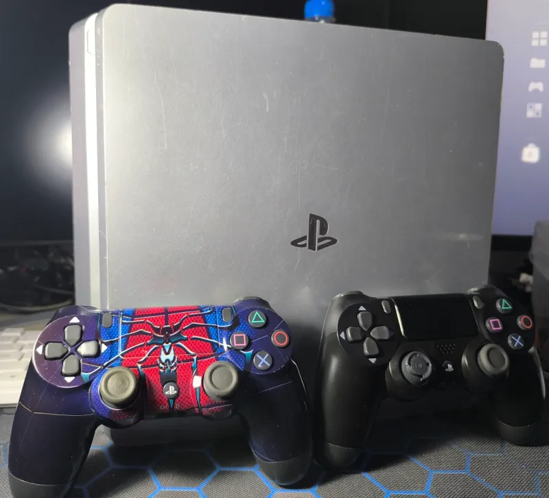 Sony Ps4 slim 11.. версия Продам срочно 1