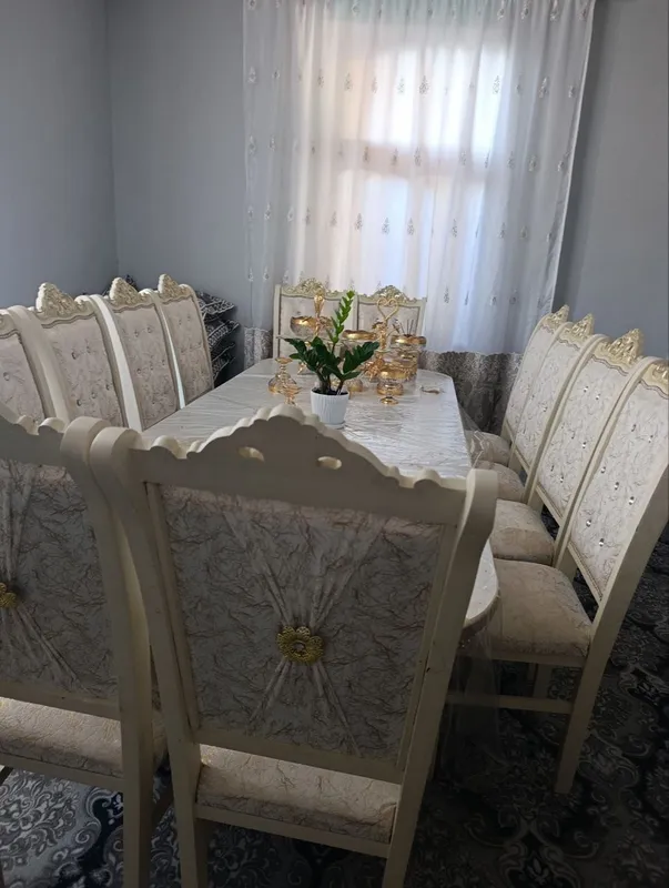 stol stul sotiladi 3.200.000 12kishilik 3 stol stul sotiladi 3.200.000 12kishilik 3