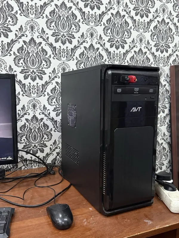 Игровой компьютер в отличном состоянии, продаю срочно, дешево 2 Игровой компьютер в отличном состоянии, продаю срочно, дешево 2