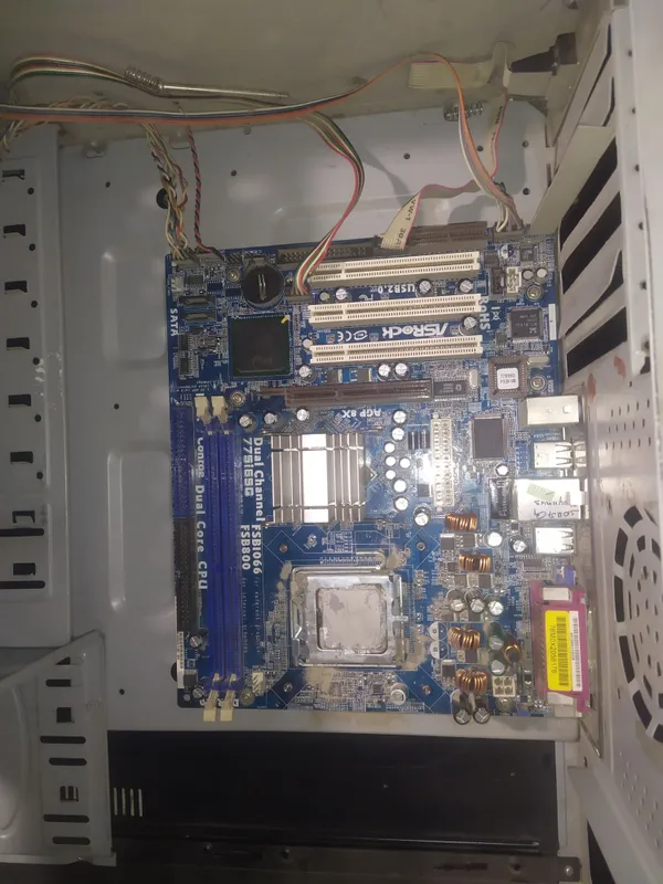 Plata h61 i3 aybi soket qrilgan va DDR2 Pentium — фото 5