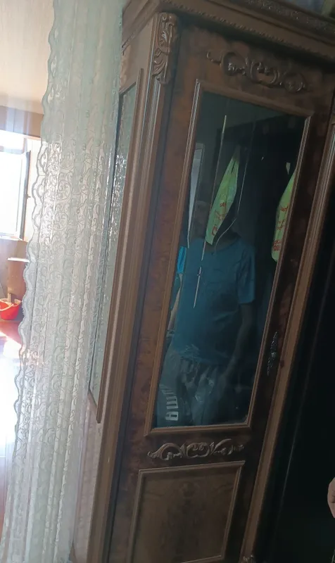 Продаются 2 шкафа-пенала в отличном состоянии 1 Продаются 2 шкафа-пенала в отличном состоянии 1