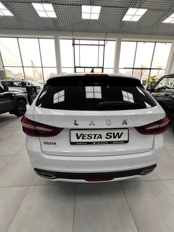 LADA Vesta SW Universal M/T — фото 1