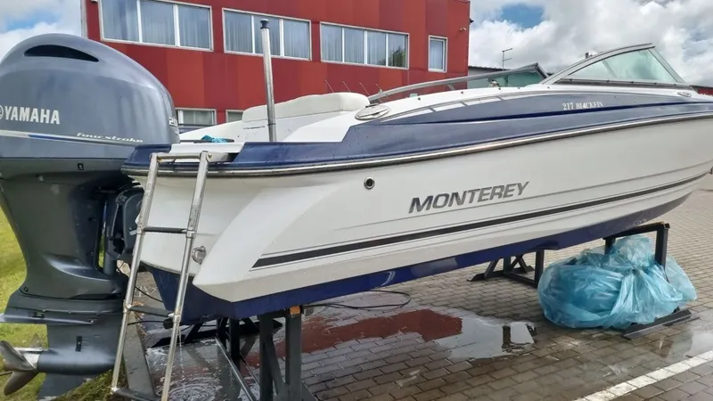 Катер Monterey 217 Blackfin Sport — фото 1