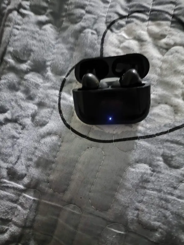 Airpods Pro 2 sotiladi Airpods Pro 2 sotiladi