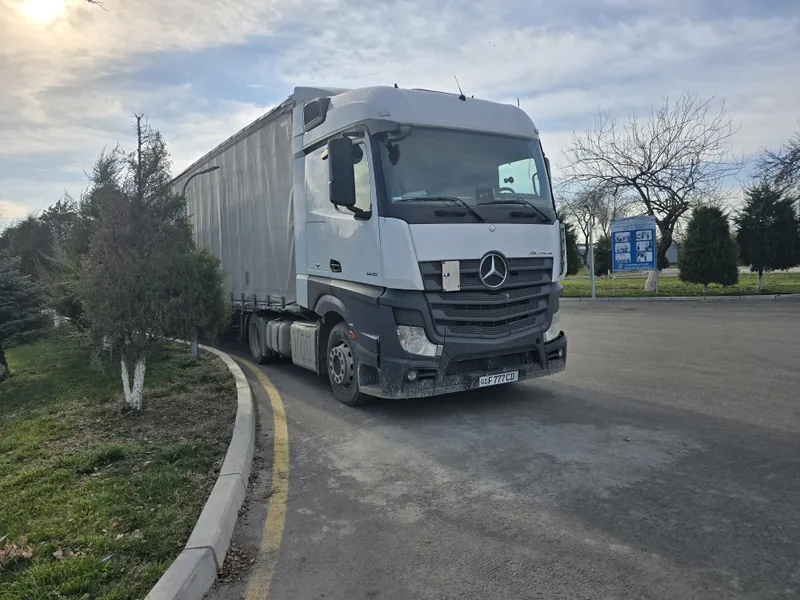 Мерс Актрос 1845 Metan Mega Mercedes Actros 1845 Метан — фото 2