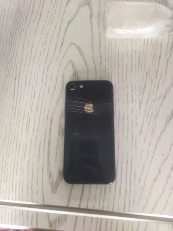 iPhone 8 holat yahsh ayb yoʻq — фото 1